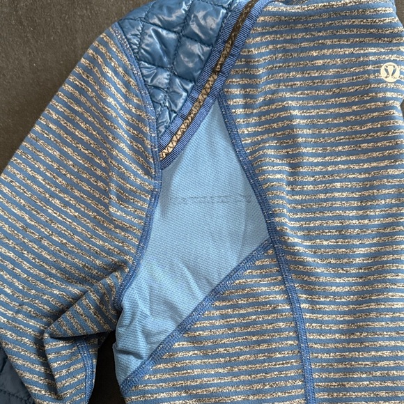 lululemon athletica Navy and Light Blue Long Sleeve Top - Picture 6 of 8